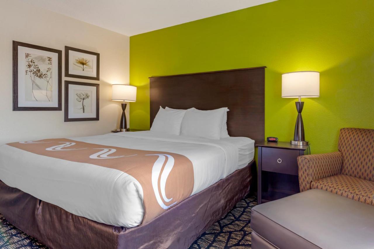 Quality Inn Oshkosh Dış mekan fotoğraf