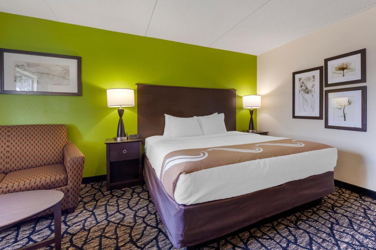 Quality Inn Oshkosh Dış mekan fotoğraf