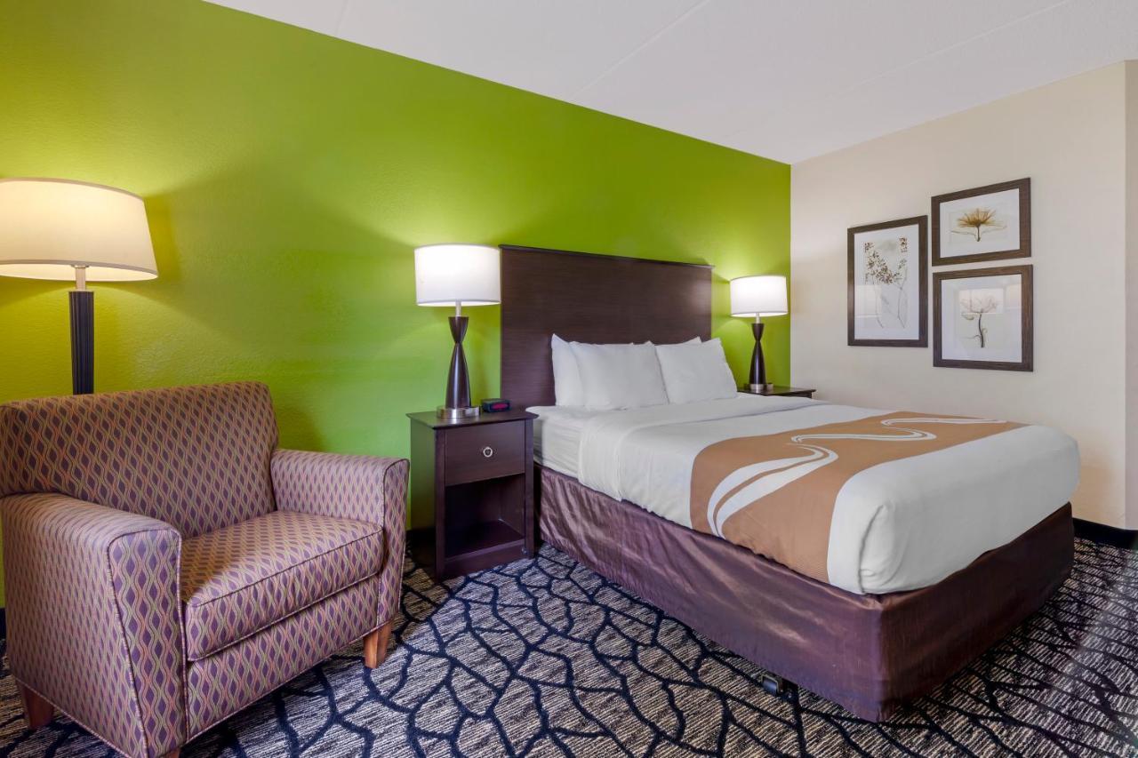Quality Inn Oshkosh Dış mekan fotoğraf