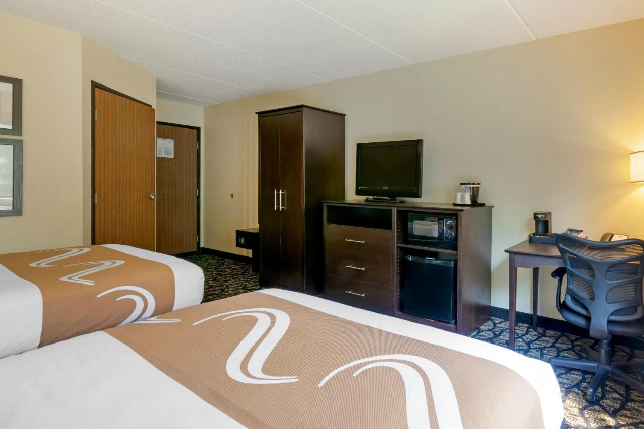 Quality Inn Oshkosh Dış mekan fotoğraf