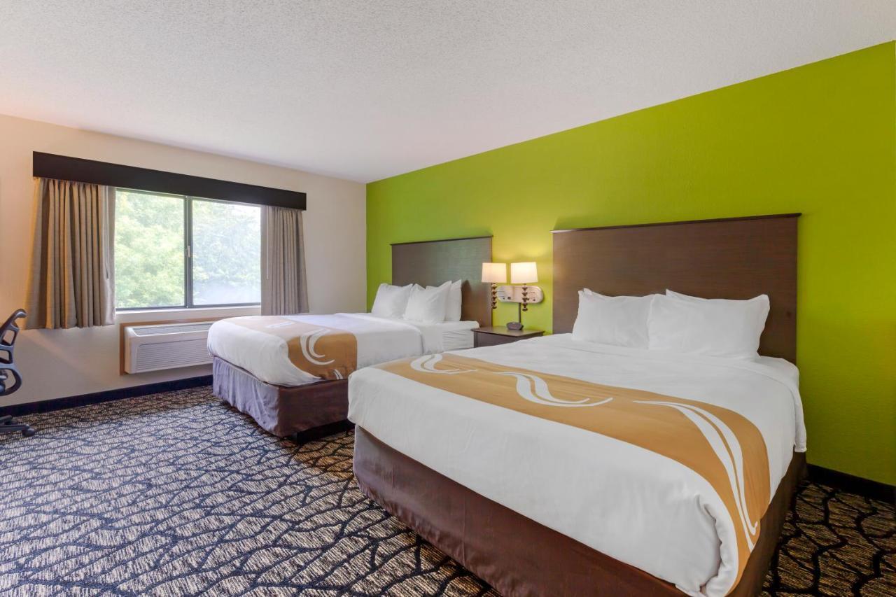 Quality Inn Oshkosh Dış mekan fotoğraf