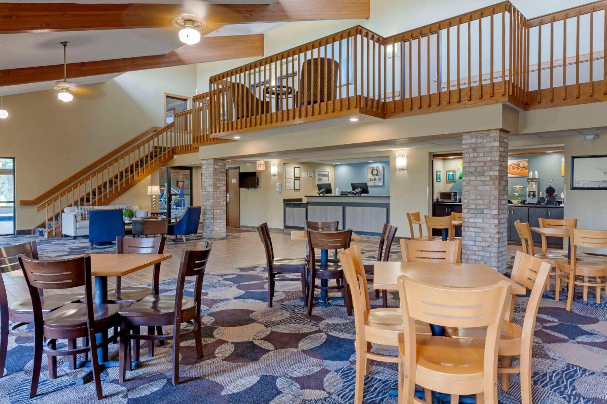 Quality Inn Oshkosh Dış mekan fotoğraf