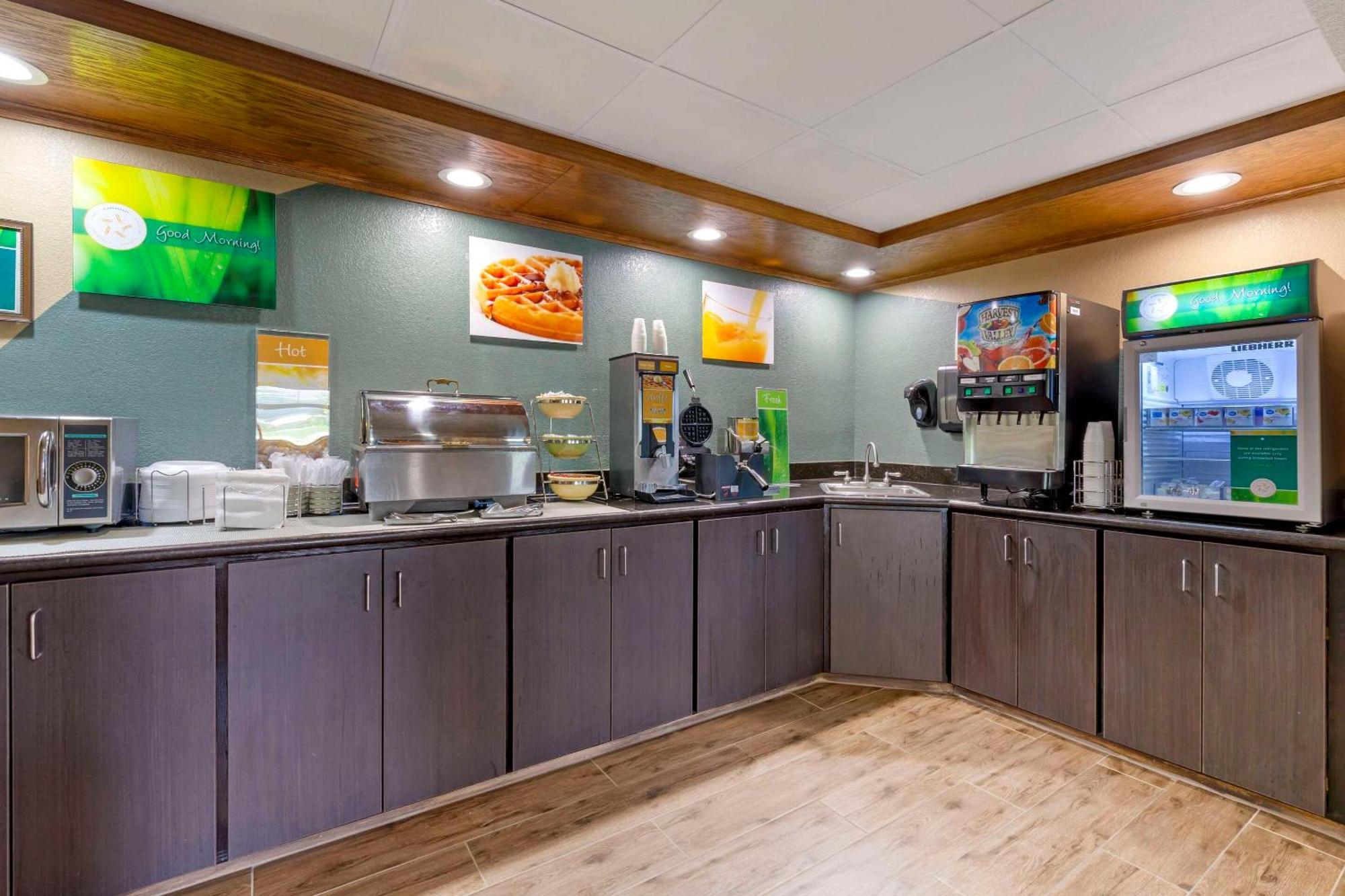 Quality Inn Oshkosh Dış mekan fotoğraf