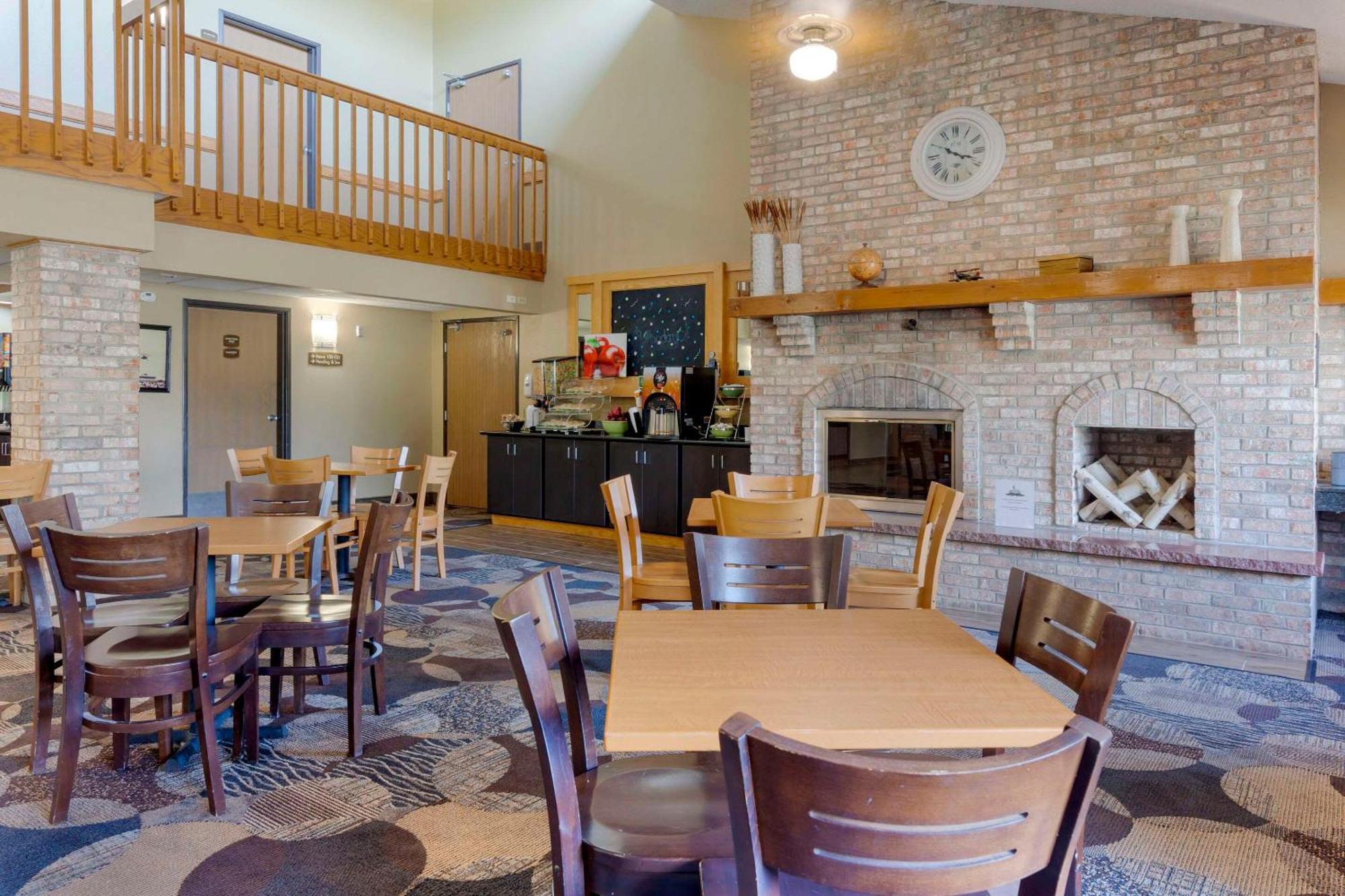 Quality Inn Oshkosh Dış mekan fotoğraf