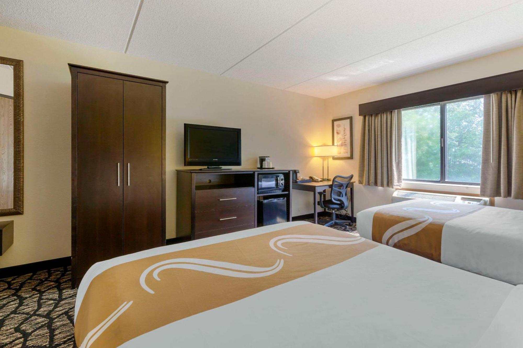 Quality Inn Oshkosh Dış mekan fotoğraf