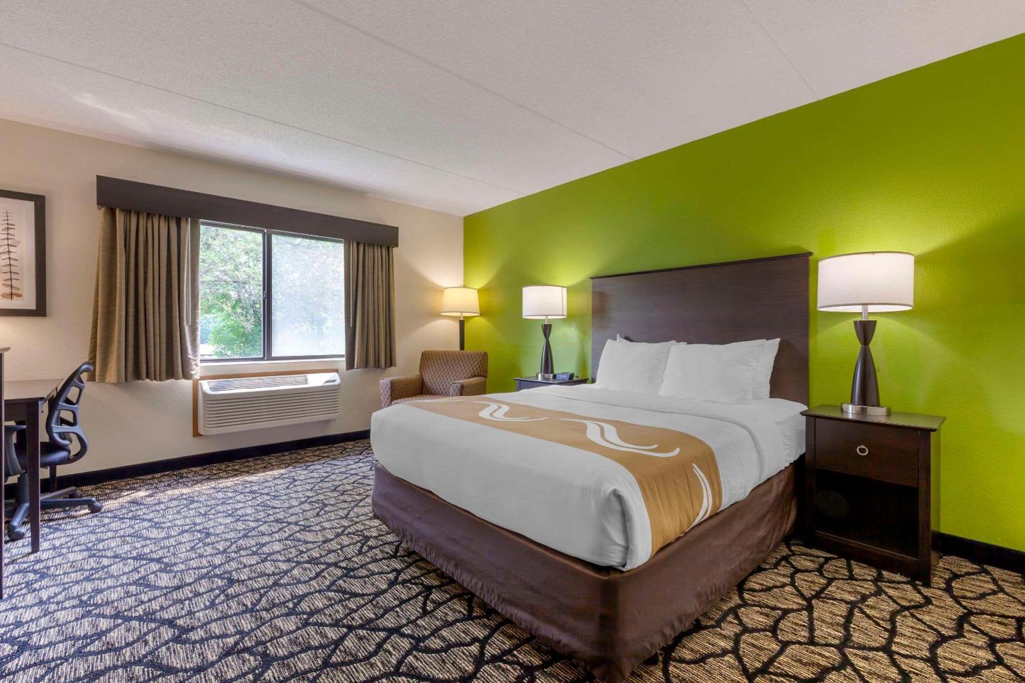 Quality Inn Oshkosh Dış mekan fotoğraf