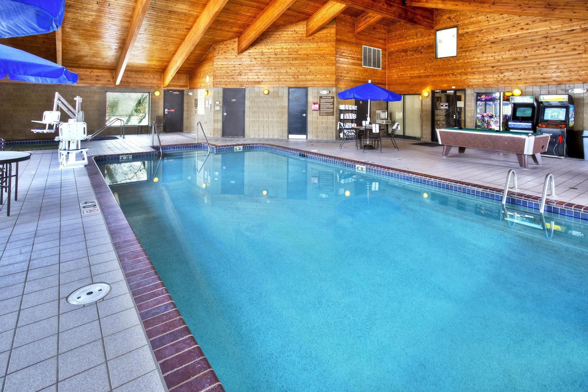 Quality Inn Oshkosh Dış mekan fotoğraf